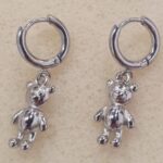 Pendientes de osito en acero (0101000001)