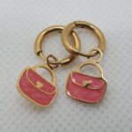 Pendientes de acero con baño de oro y esmalte, cartera (0101000036)