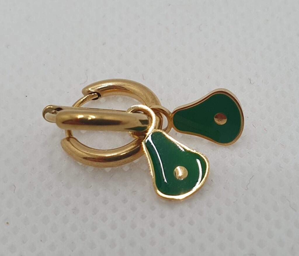 Pendientes de acero con baño de oro y esmalte, aguacates (0101000031)