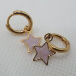 Pendientes de acero con baño de oro y esmalte, estrellas (0101000030)