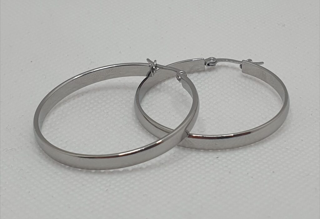 Argollas de acero, 4 cms diámetro (0101000046)