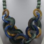 Collar de resina, 59 cms de largo (0201000008)