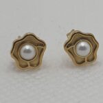 Pendientes de acero con baño de oro con perla (0101000051)
