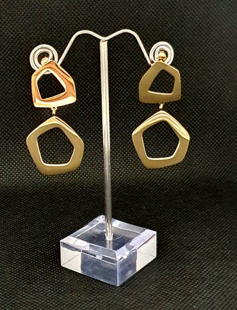 Pendientes de acero dorado(01010088)