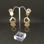 Pendientes de acero dorado (01010085)